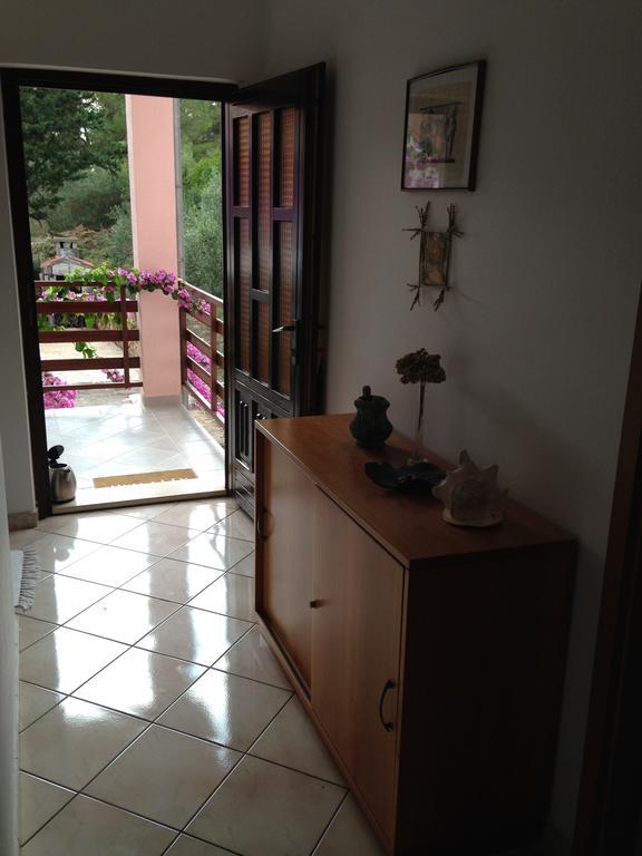 Apartments Vanda Vrboska Bilik gambar